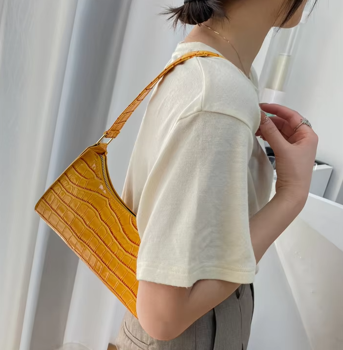 Casual PU Leather Solid Color Chain Retro Totes Shoulder Shopping Handbag - Image 10