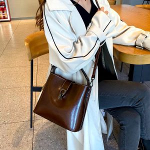 Casual Real Oil Wax Leather Large Capacity Cowhide Crossbody Tote Simple Handbag