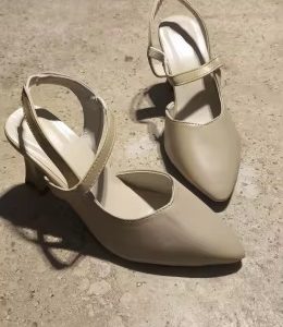 Casual Soft Leather Solid Color Thick High-heeled Sandals51847_11zon