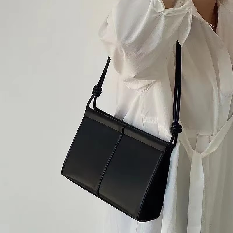 Casual Solid No Pocket Cold Style Square Sling Shoulder Bag - Image 2