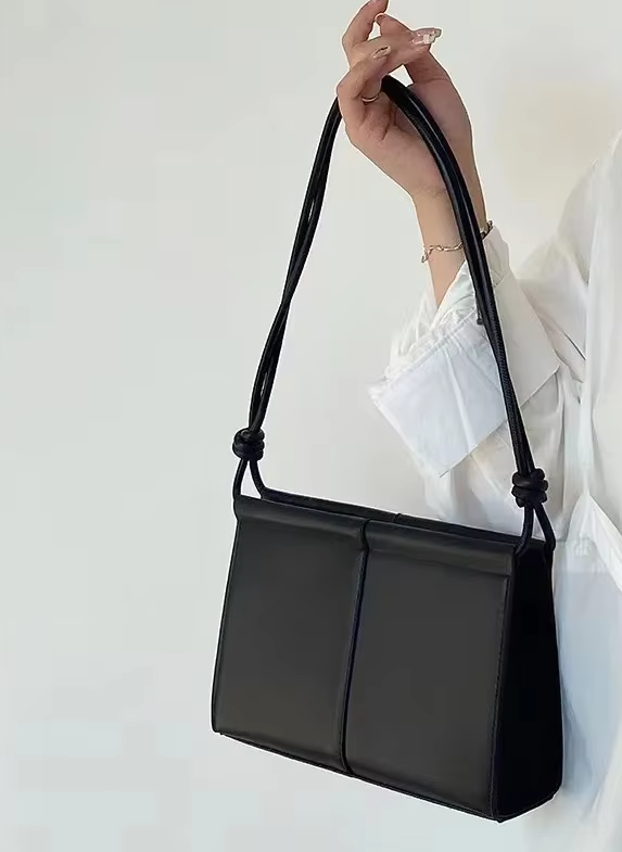 Casual Solid No Pocket Cold Style Square Sling Shoulder Bag - Image 6