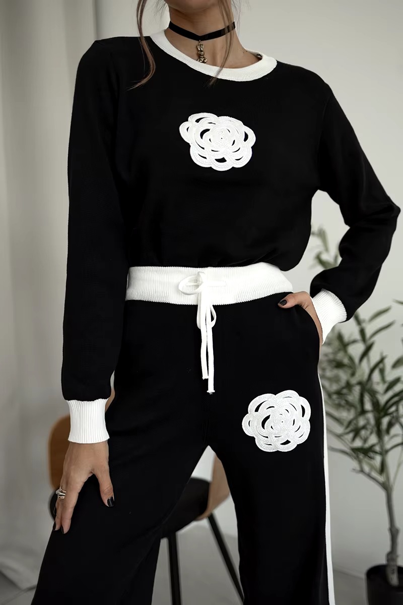 Casual Viscose Knitted Floral Sweater Two Piece Set - Image 10