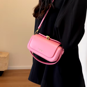 Classic Versatile Retro Large Capacity Textured Leather Flap Crossbody Square Handbags