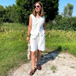 Elegant Solid V-Neck Single Breasted Chic Vest Shorts Suit 2 Piece Sets61..jpg__11zon