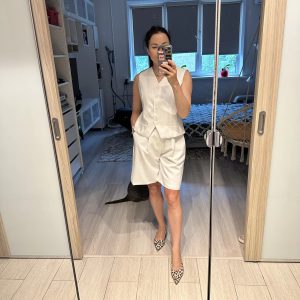 Elegant Solid V-Neck Single Breasted Chic Vest Shorts Suit 2 Piece Sets74..jpeg__11zon