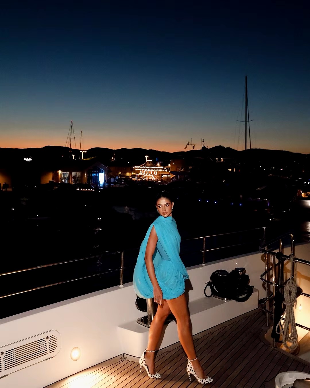 Pleated Strapless Top Long Sleeved Shawl Spliced Mini 2-piece Suit Skirt Set - Image 4