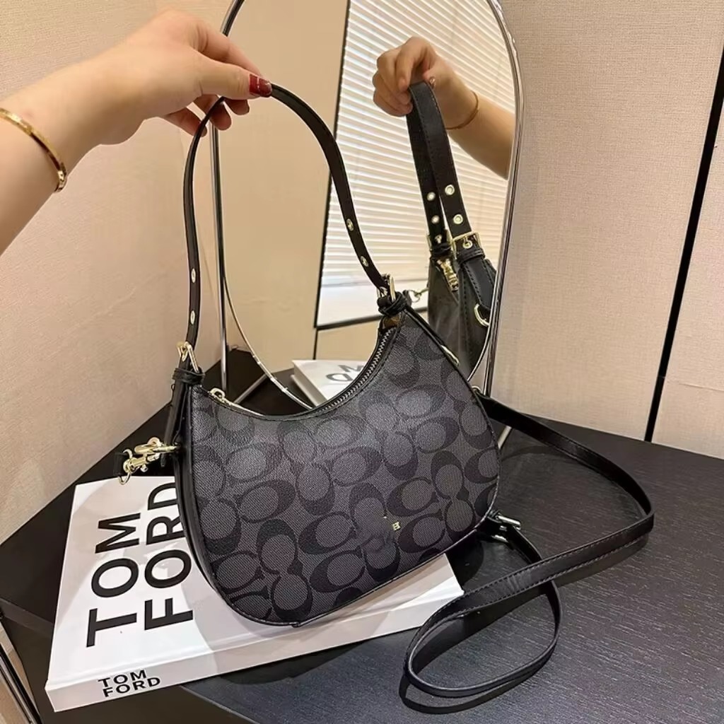 Trendy Versatile Leisure Leather Horizontal square Simple Designer Shoulder Hobo Bag - Image 8