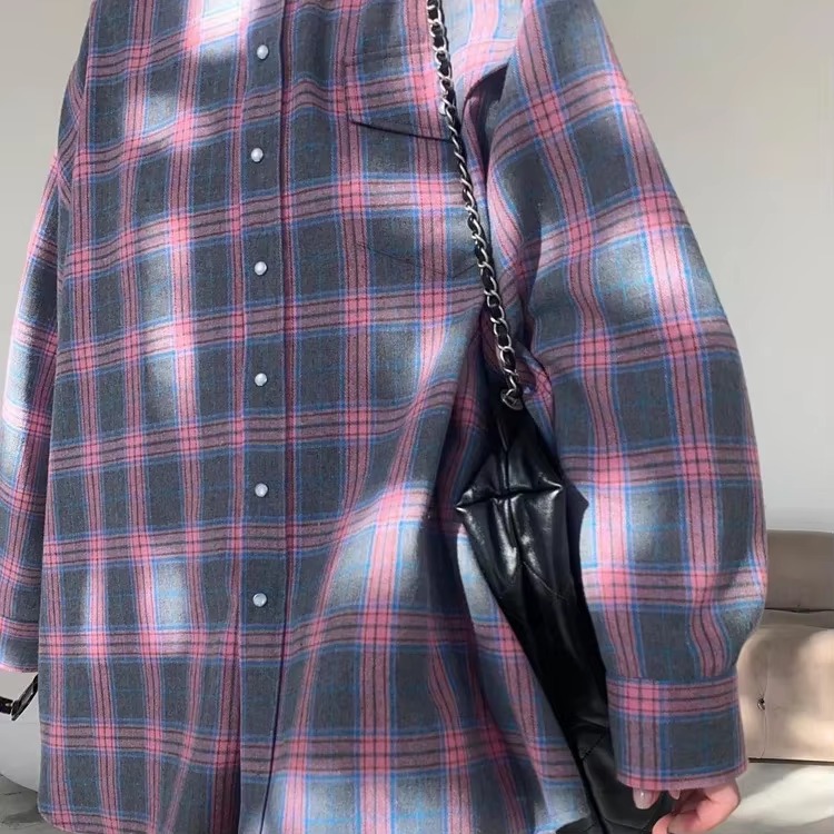 Vintage Long Sleeve Plaid Lapel Pocket Oversized Shirt - Image 5