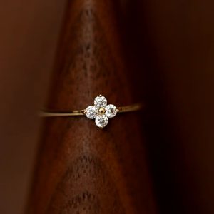 Gold Inlaid Zirconia Flower Exquisite Sweet  Sterling Silver Ring
