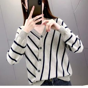 Casual Striped V-Neck Losse Knitted Pullovers Button Fashion Elegant Sweaters