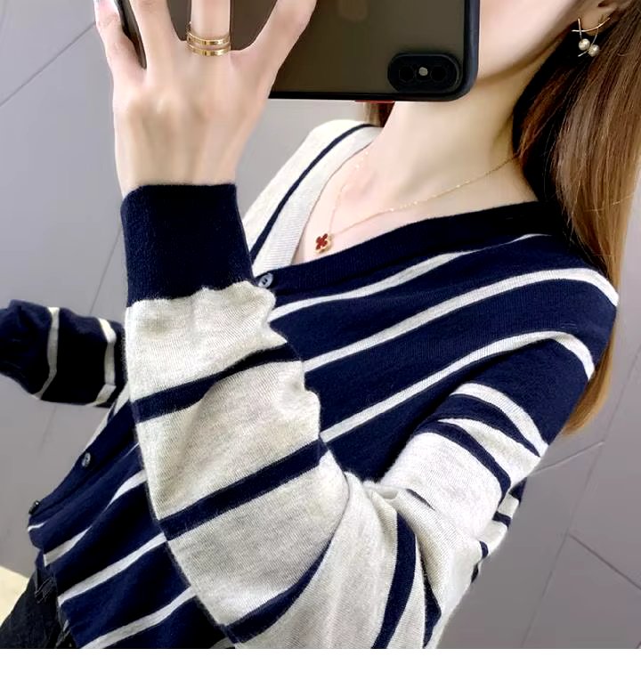 Casual Striped V-Neck Losse Knitted Pullovers Button Fashion Elegant Sweaters - Image 9