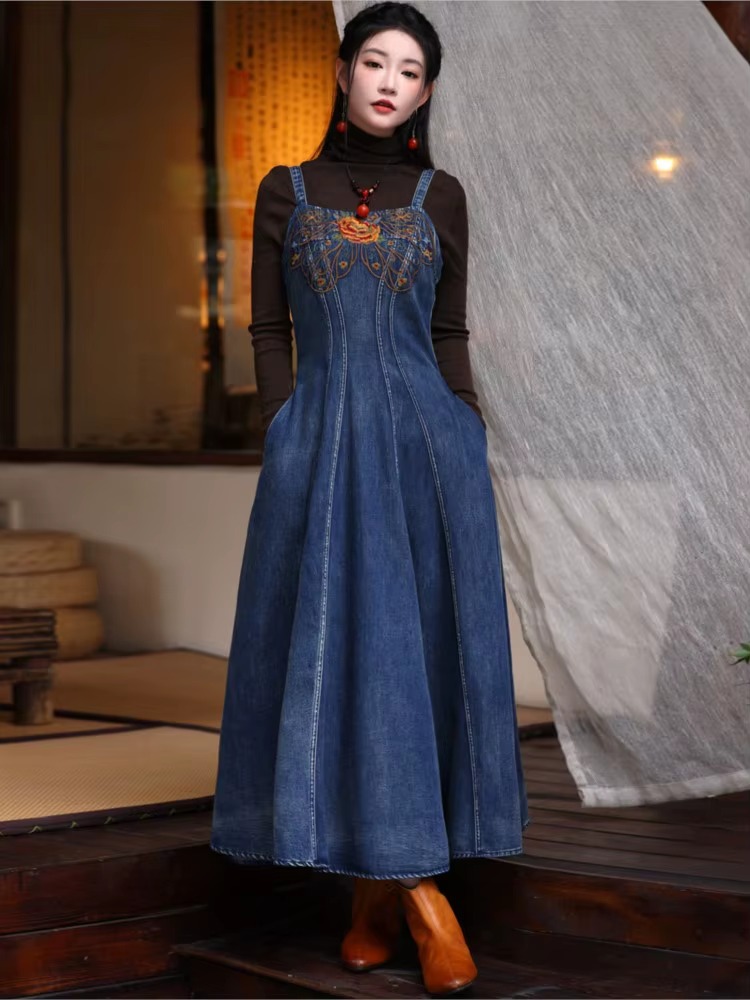 Elegant Embroidered Square Collar Slim Fit Retro Strap Denim Long Dress - Image 3
