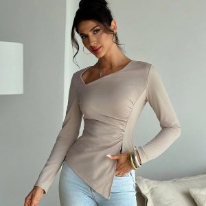 Elegant solid color long sleeve Daily simple date out of the street T-shirt