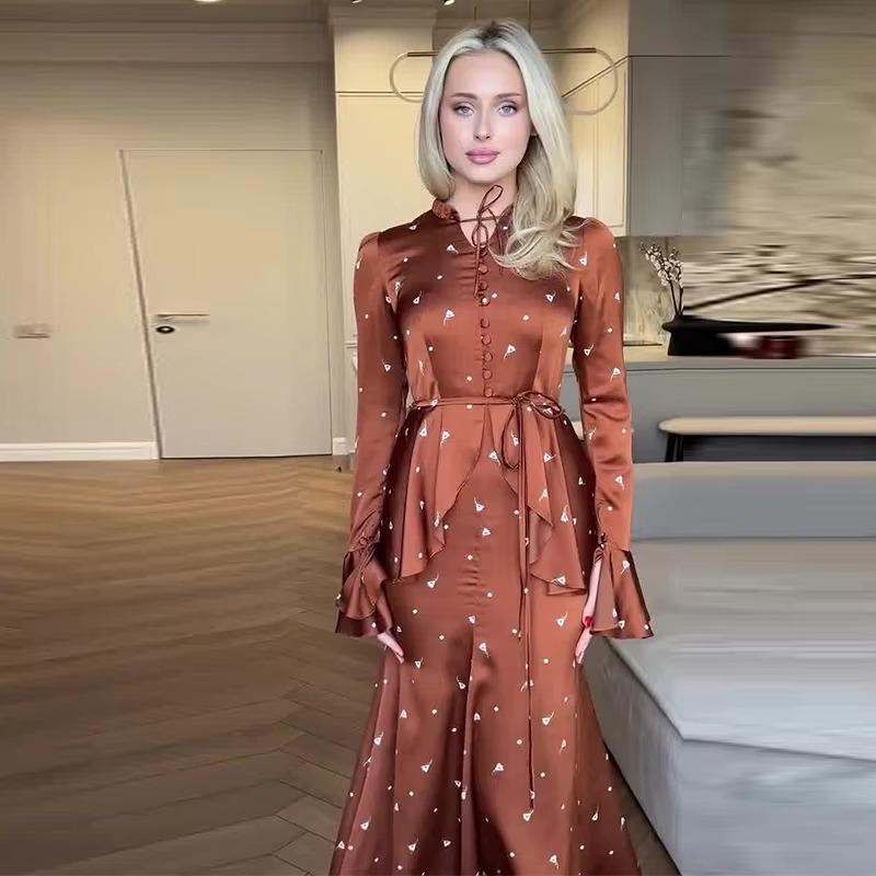 Printed Flared Sleeve Top Bust Skirt Dress Two-piece Set - Image 5