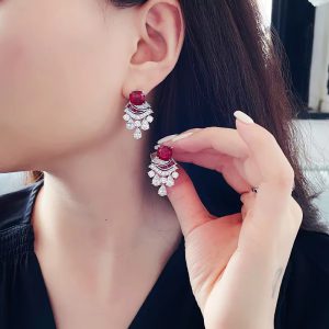 Vintage Crown Design  Luxury  Ruby Red Crystal Stud Earrings