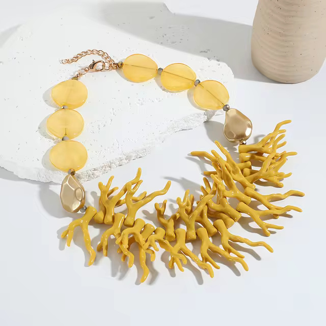 Bohemian Trendy Beaded Chain Big Beads Coralline Pendant Necklace - Image 3