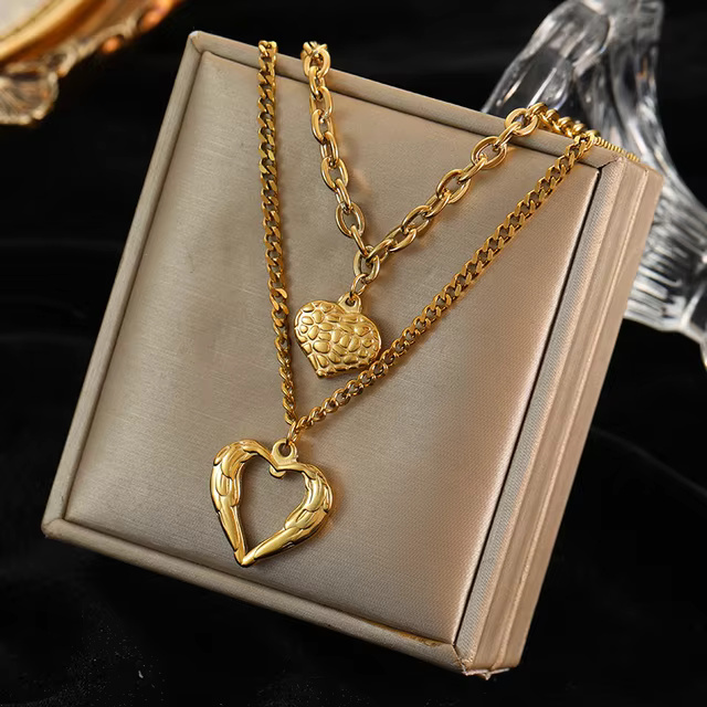Stainless Steel Heart Love Plated Neck Chain Waterproof Necklace