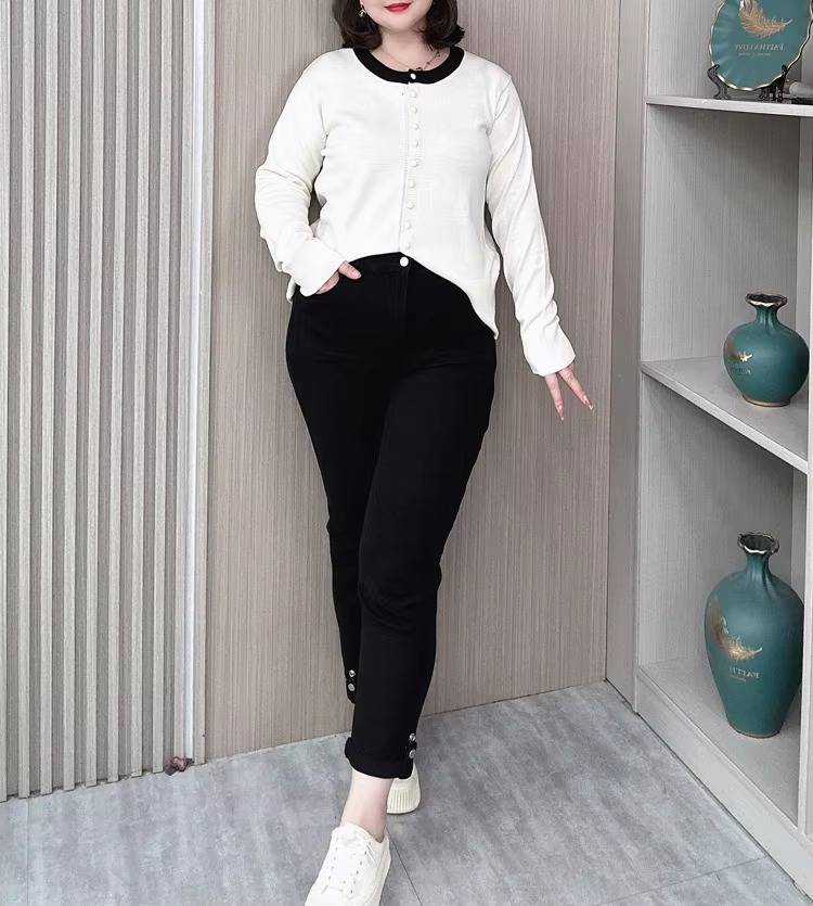 Casual Two Buttons High Waist Stretched Slim Plus Size Jeans - Image 8