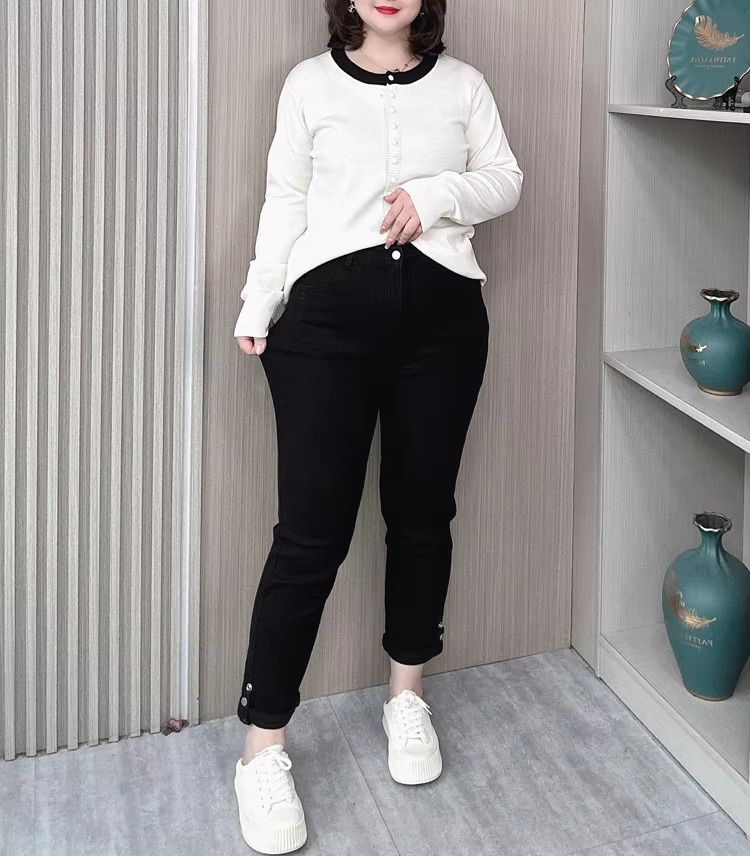 Casual Two Buttons High Waist Stretched Slim Plus Size Jeans - Image 10