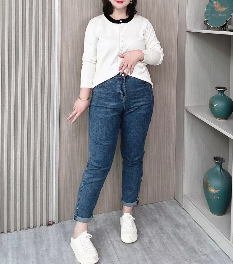 Casual Two Buttons High Waist Stretched Slim Plus Size Jeans - Image 3