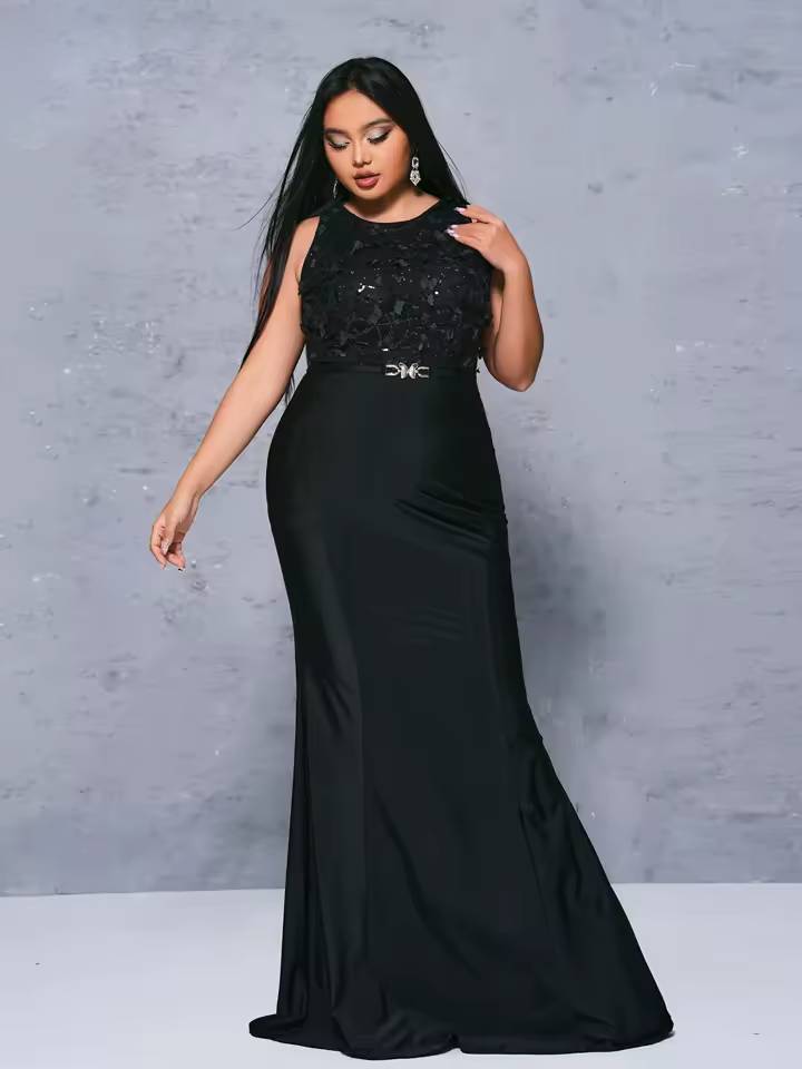 Elegant Empire Round Neck Plus Size Floor-Length Maxi Dress - Image 3