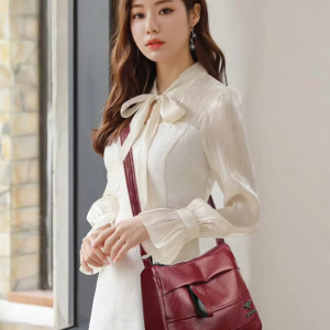 Elegant Leather One Shoulder Shopping Sheepskin grain Beautiful Crossbody Bag