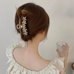Elegant Rhinestone Alloy Hair Claw Metal Flower Headwear Horsetail Crab Claw Barrettes Hair Accessories