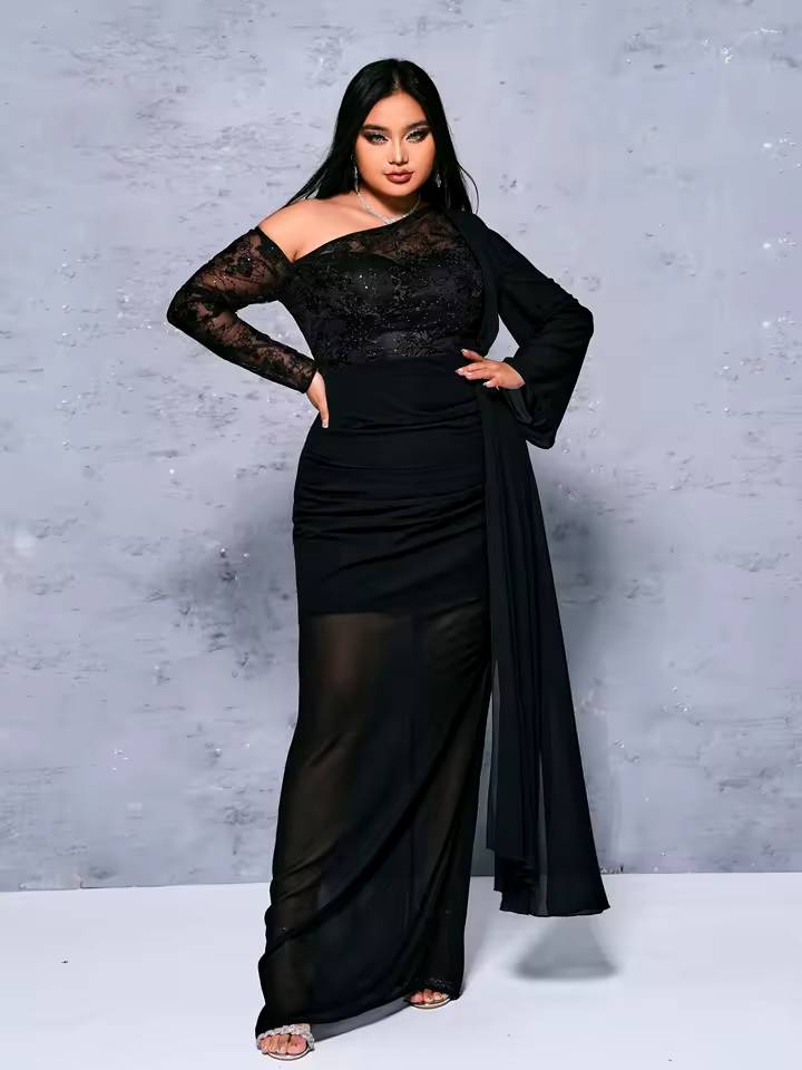 Luxury Elegant Asymmetric Plus Size Evening Gown - Image 3
