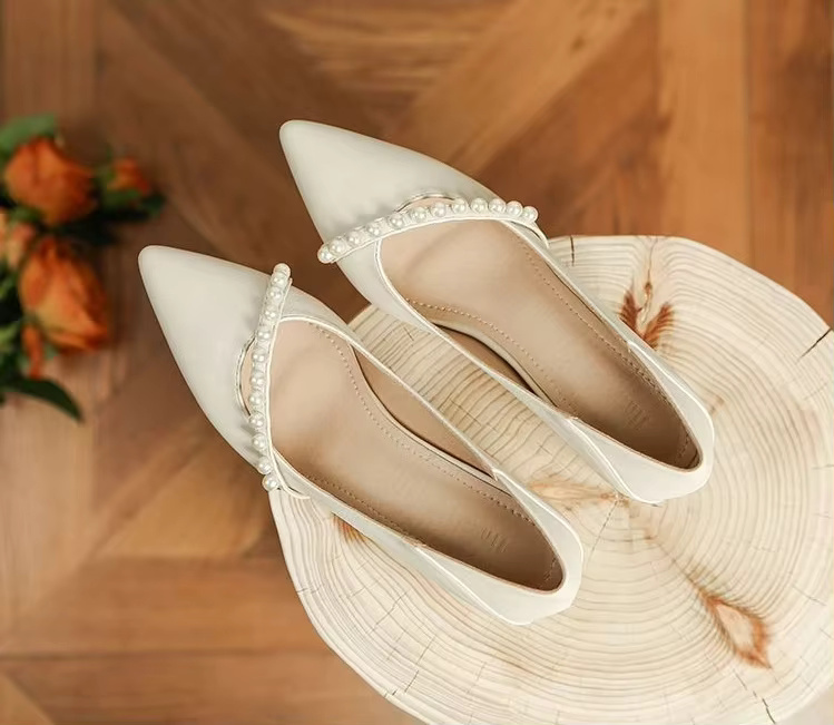 Pearl Pattern Shallow With Medium Heels Pointed Toe Bride Shoe - Image 7