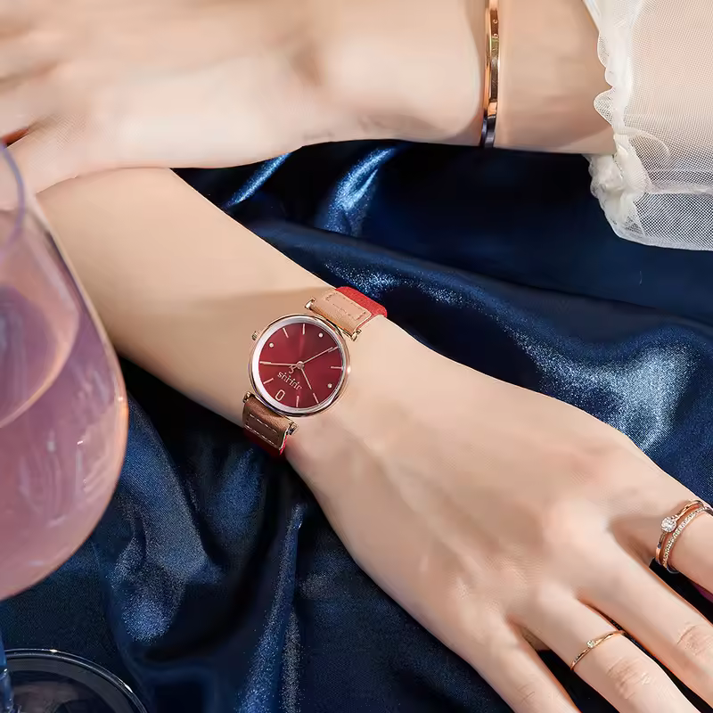 Casual Alloy Leather Water Resistant 3Bar Quartz Wristwatch - Image 2