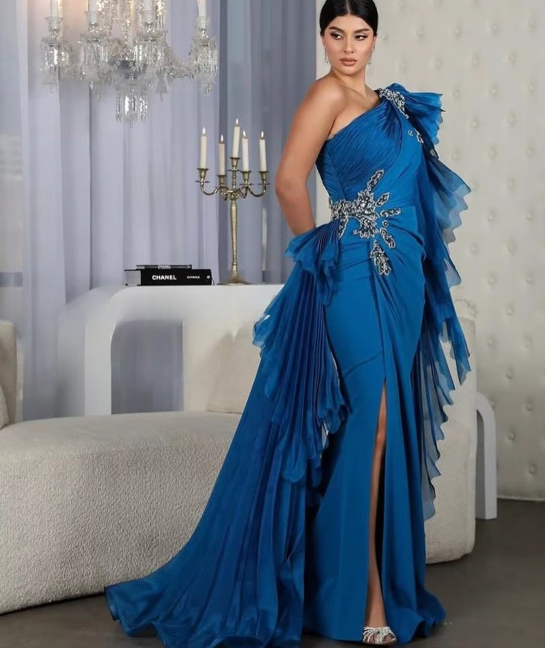 Elegant Feathers Sequins Backless Special Events Evening Party Wedding Dress - Image 2