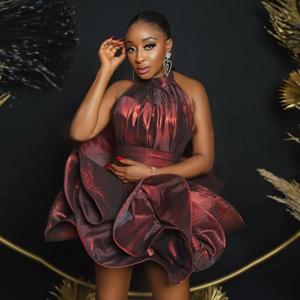 Elegant Ruffled Halter Shinny Satin Party Cocktail Party Mini Dress