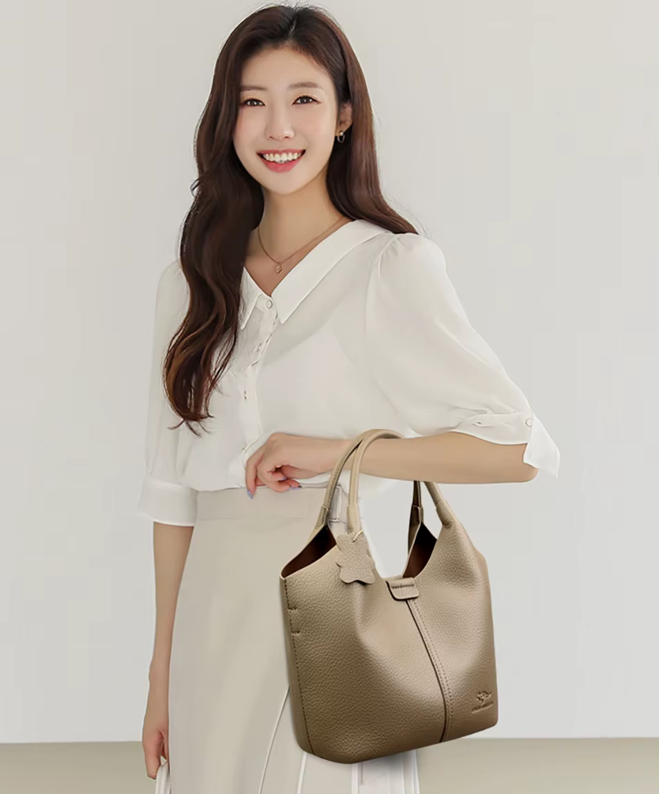 Soft Leather Interior Slot Pocket Luxury Large Capacity Bucket Handbag