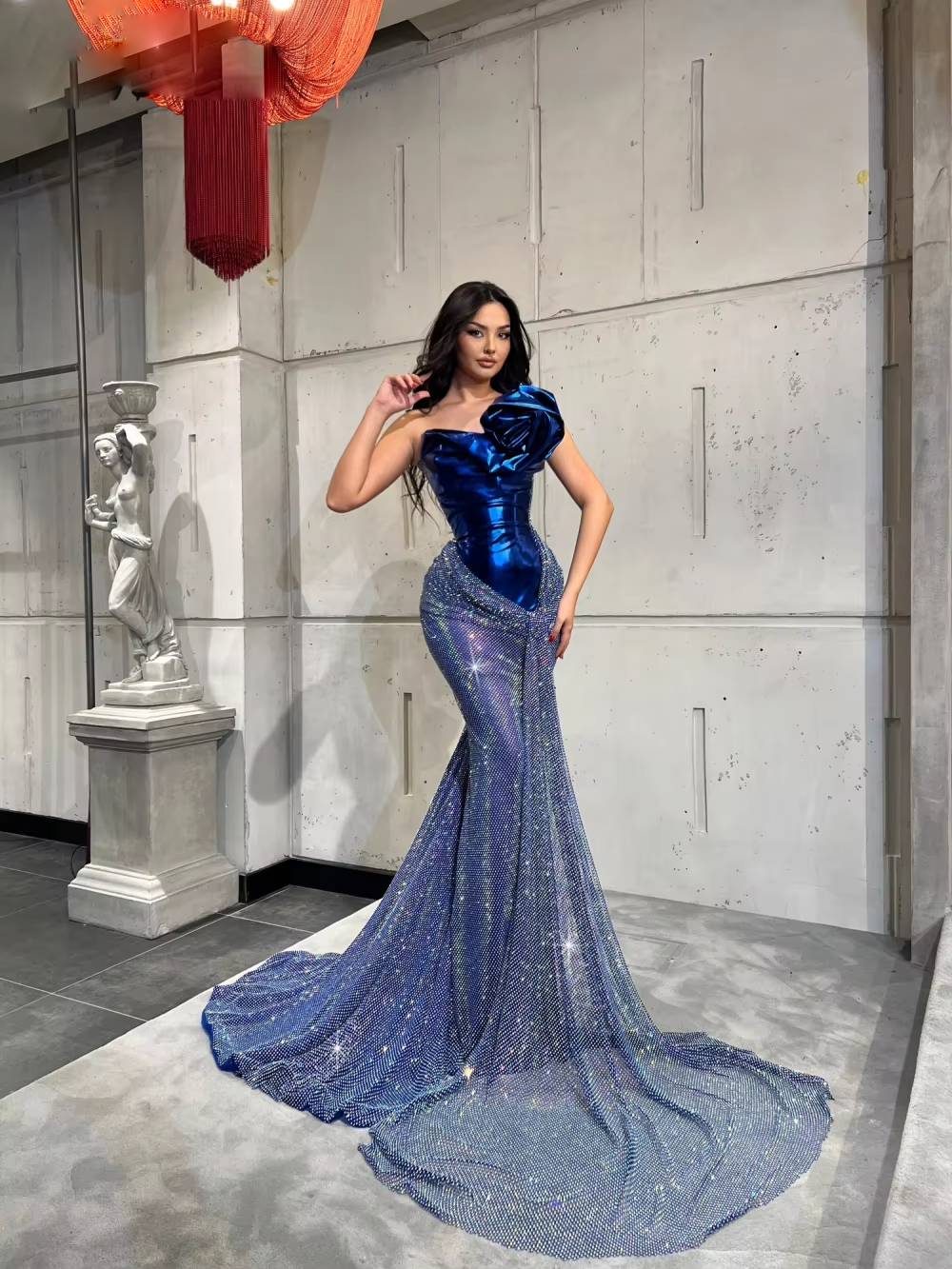 Luxurious Shiny Strapless Floor-Length Party Prom Maxi Dress