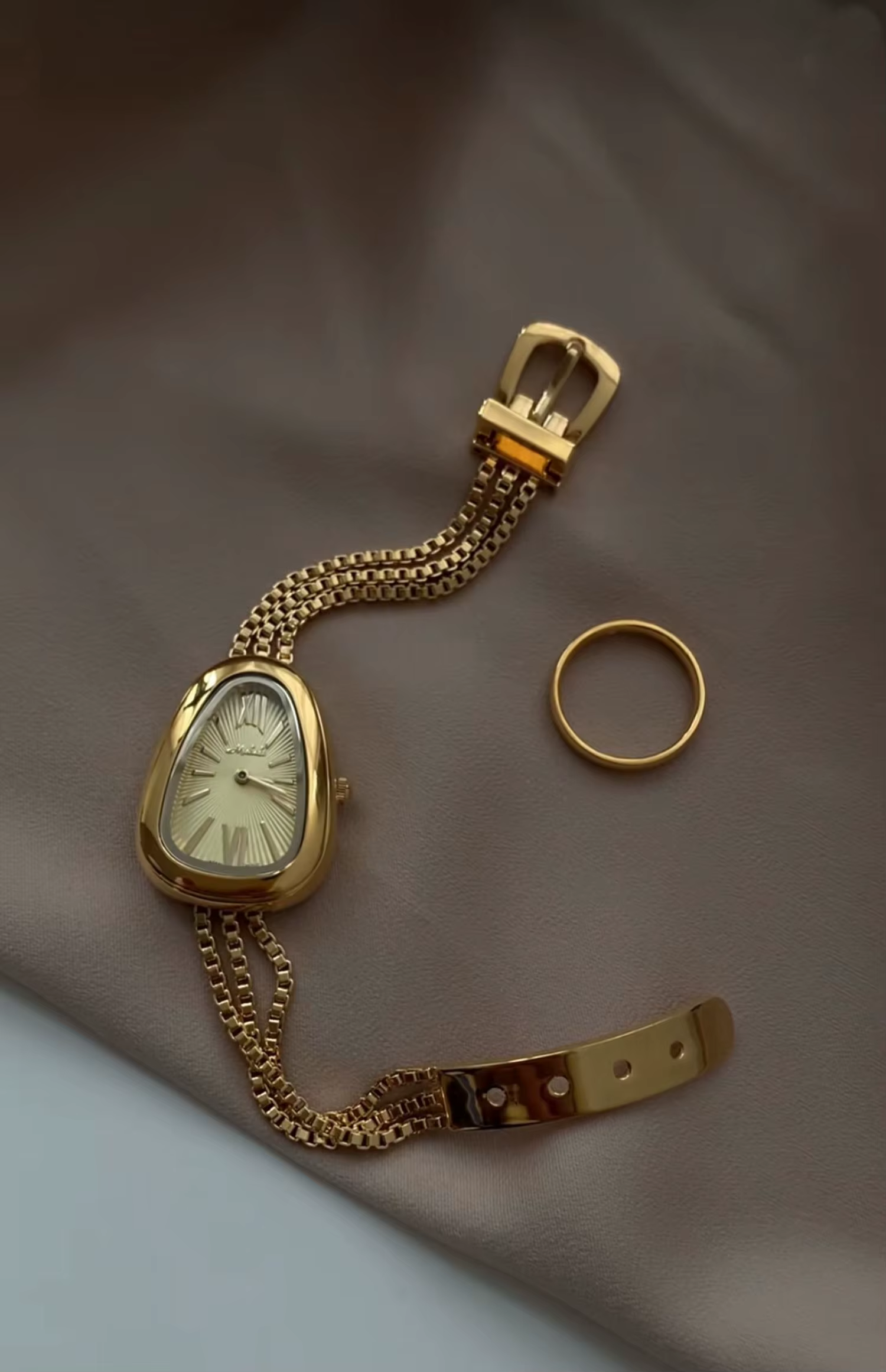 Luxury Niche Snake Head Quartz High-end Temperament Bracelet Watch - Image 6