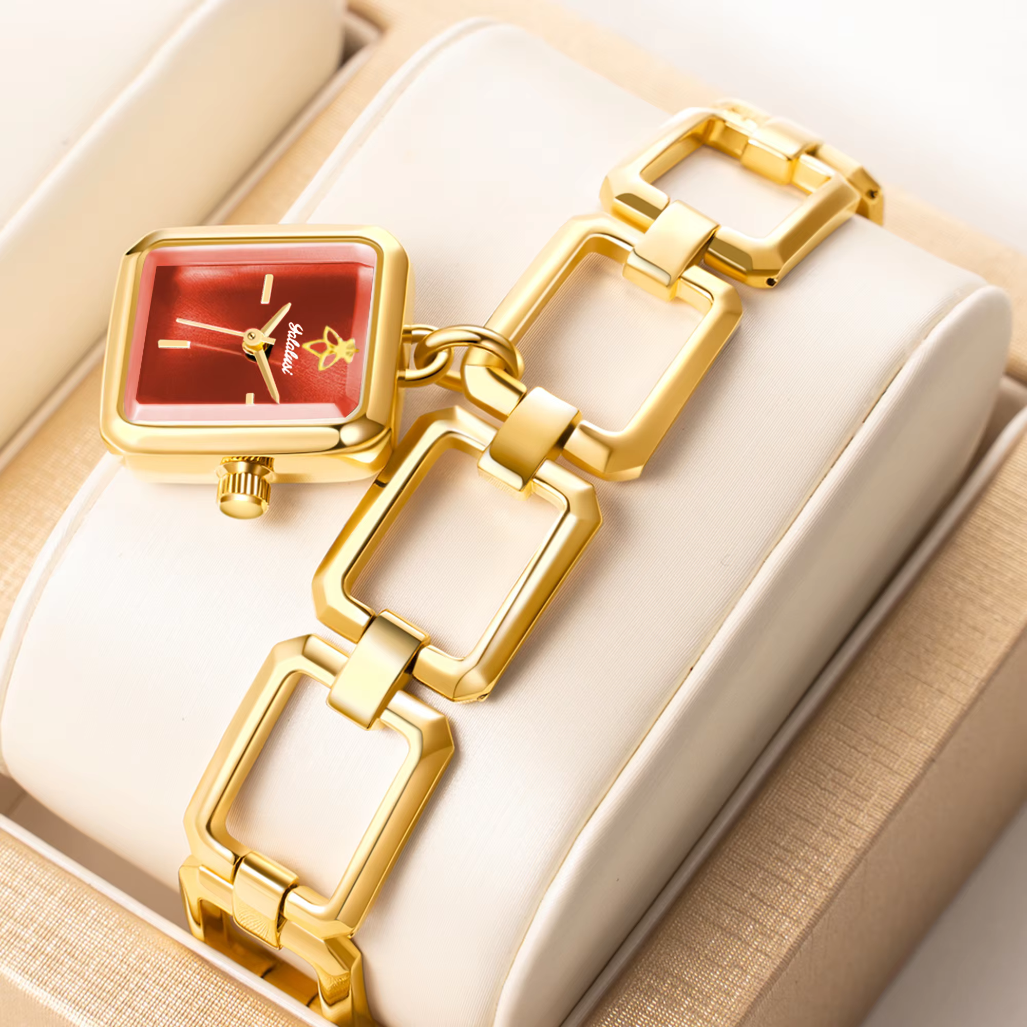 Casual Alloy Hook Buckle Gold Case Bracelet Quartz Small Watch - Image 3