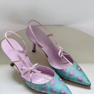 Retro Satin Embroidery  Pointed High Heels