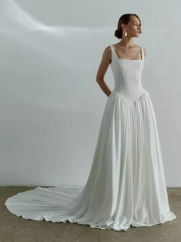 Simple Basque Waist Ball Gown Square Neck Sleeveless Bridal Dresses - Image 2