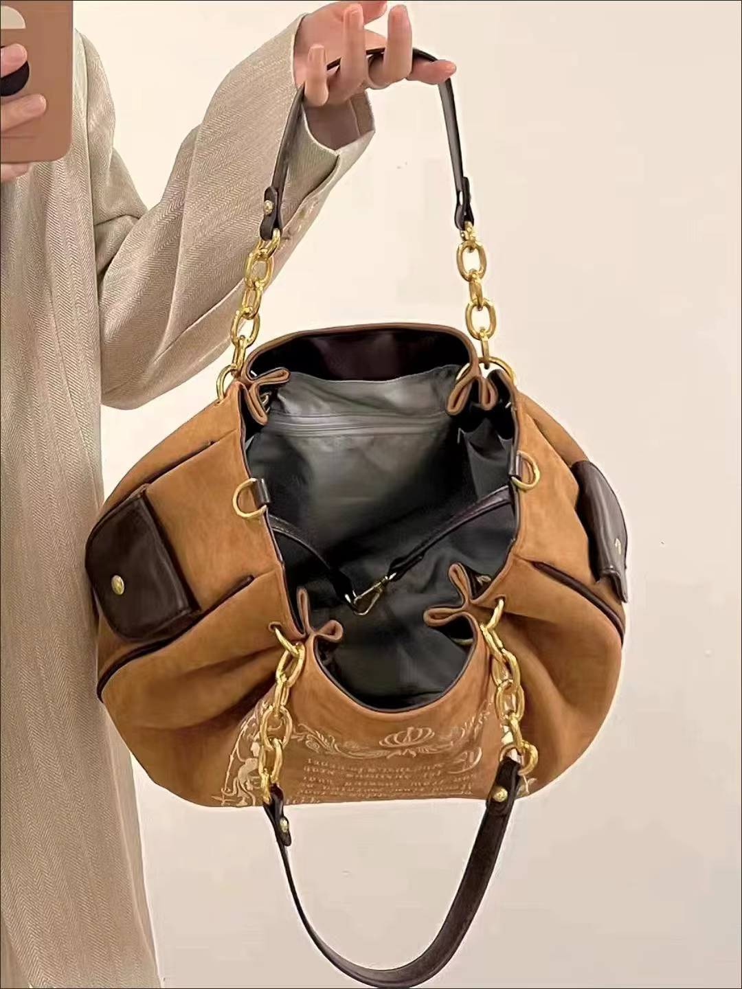 Vintage Letter Gothic Large Capacity Casual Crossbody Tote Bag - Image 6