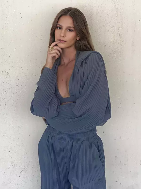 Casual Three Piece Set Hooded Tracksuit And Bra And Pants - Image 3