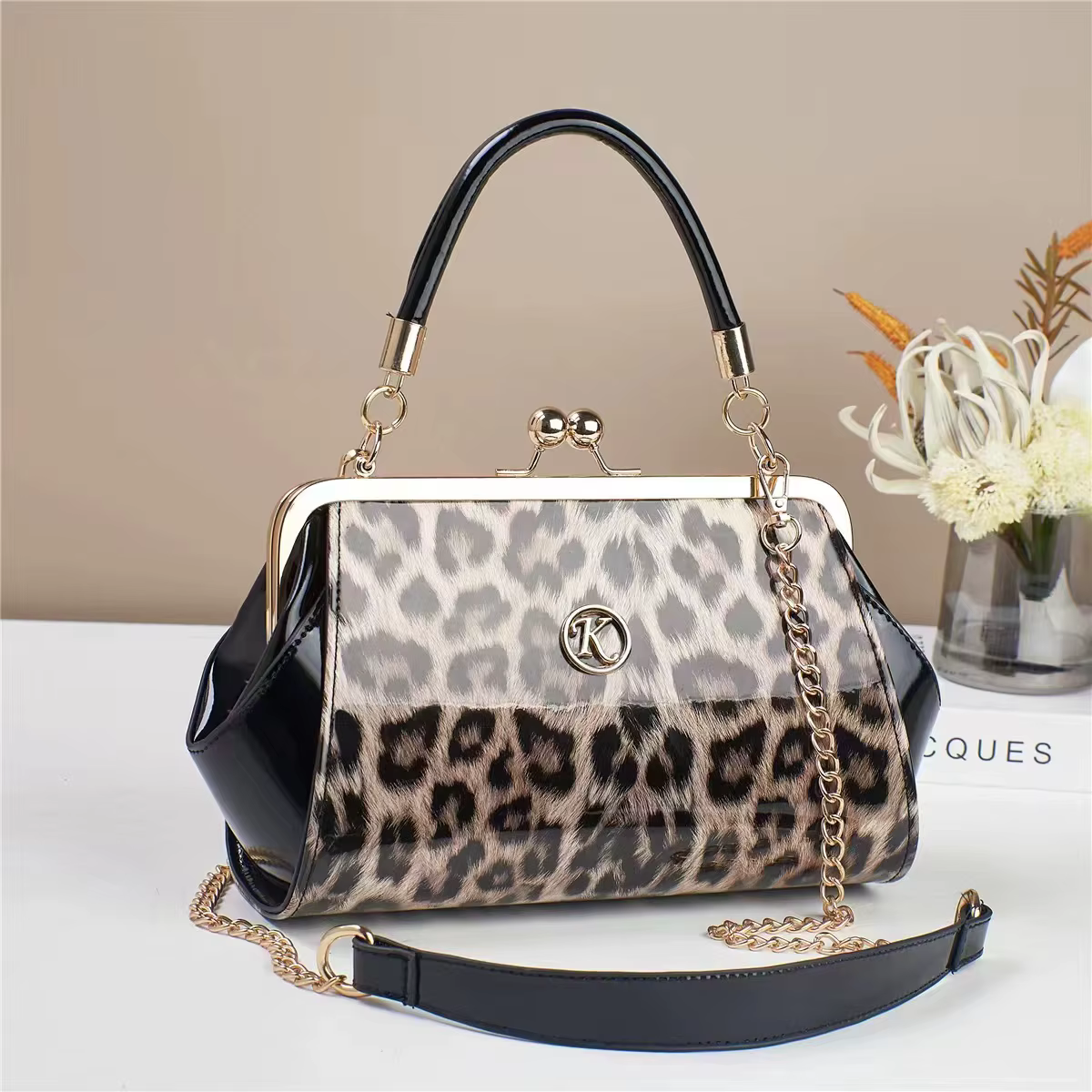 Classic Retro High-Quality Glossy Diagonal Cross Shoulder Dinner Bag - Image 2