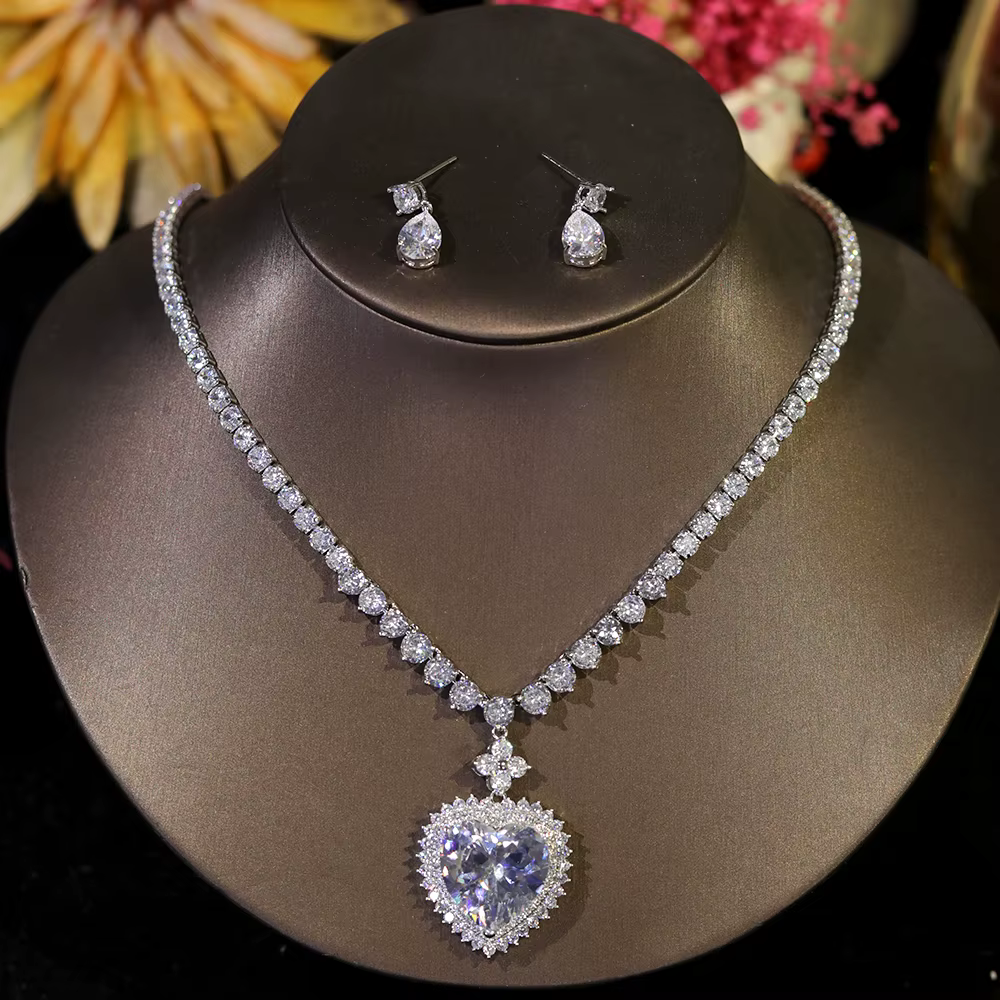Classic Cubic Zirconia Pendant Love Heart Shape Necklace Jewelry Set