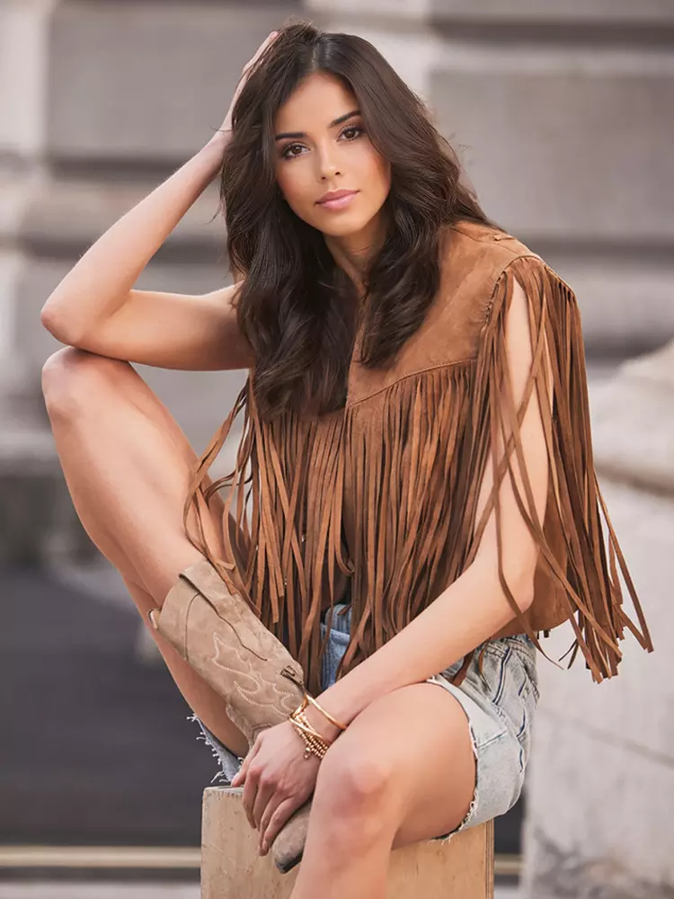 Elegant Western Cowgirl Fringe Vest Crew Neck Bohemian Suede Jacket - Image 3