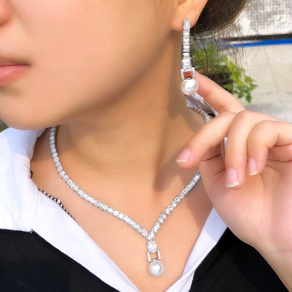 Gorgeous Cubic Zirconia Elegant Pearl Pendant Necklace Earrings Sets - Image 2