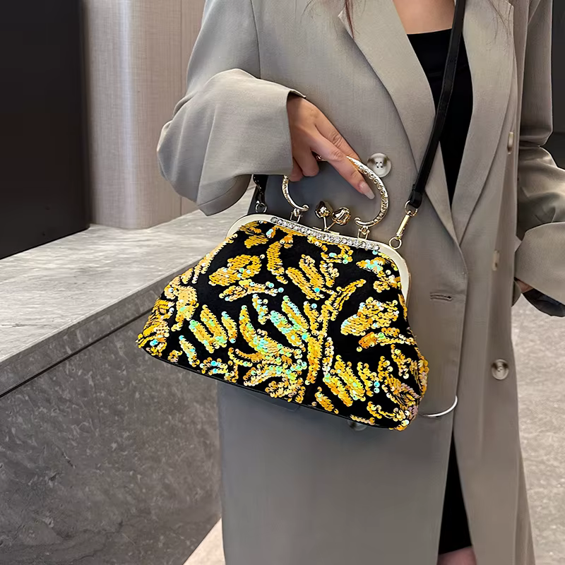 Luxury Embroidery Sequin Flowers Clip Shoulder Shell Evening Bag - Image 3