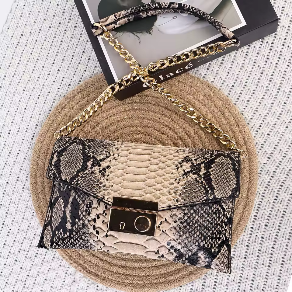 Retro Snake Pattern PU Material Metal Dec Chain Shoulder Bag - Image 2