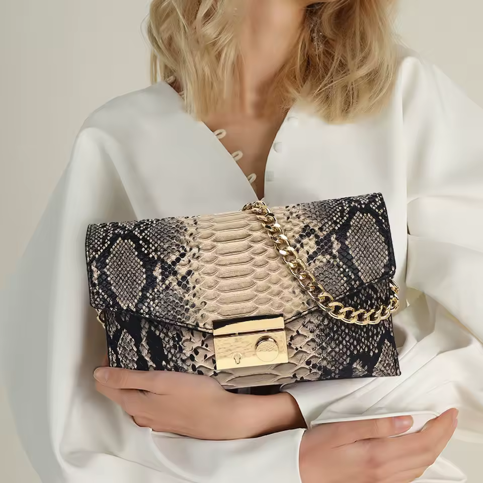 Retro Snake Pattern PU Material Metal Dec Chain Shoulder Bag