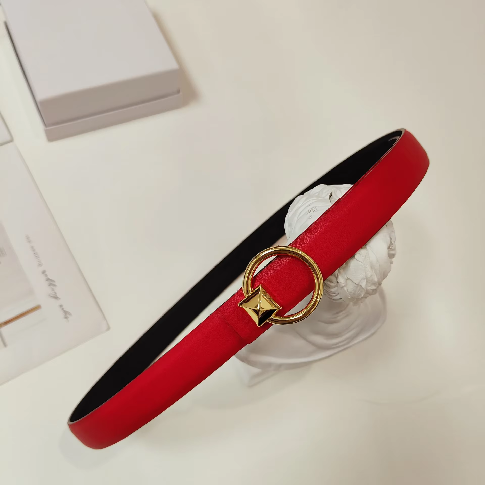 Round Buckle Luxury Leather Simple Versatile Dress Suit Casual Pants Decorative Belt