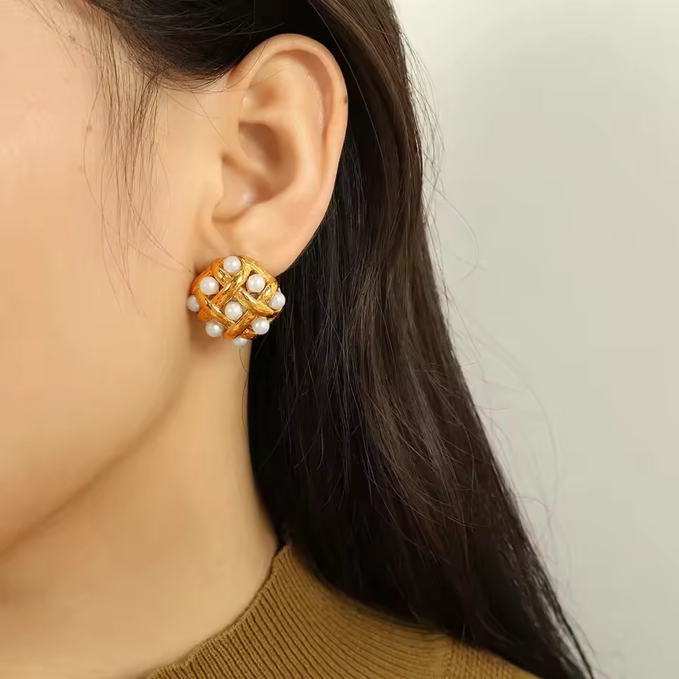 Elegant Pearl Geometric Irregular Plated Lava Textured Weave Square Earring