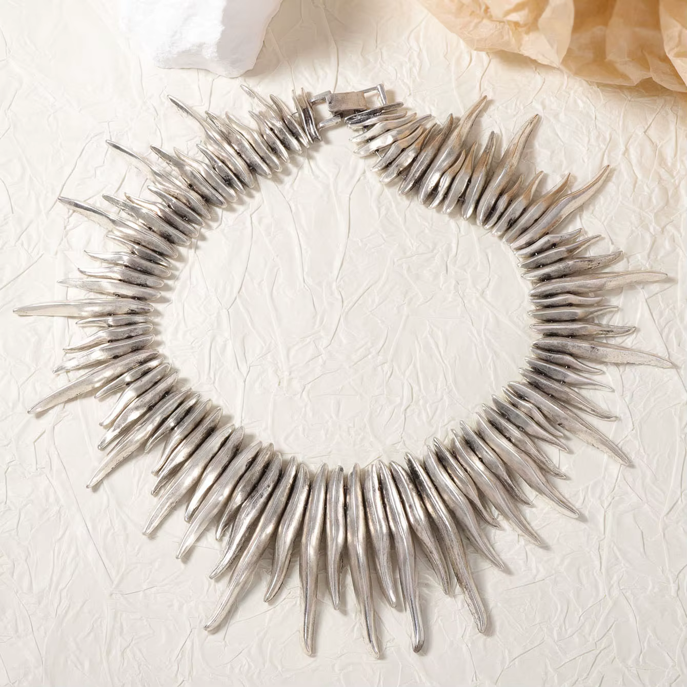 Simple Trendy Exaggerated Geometric Alloy Lines Chunky Necklace Choker - Image 2